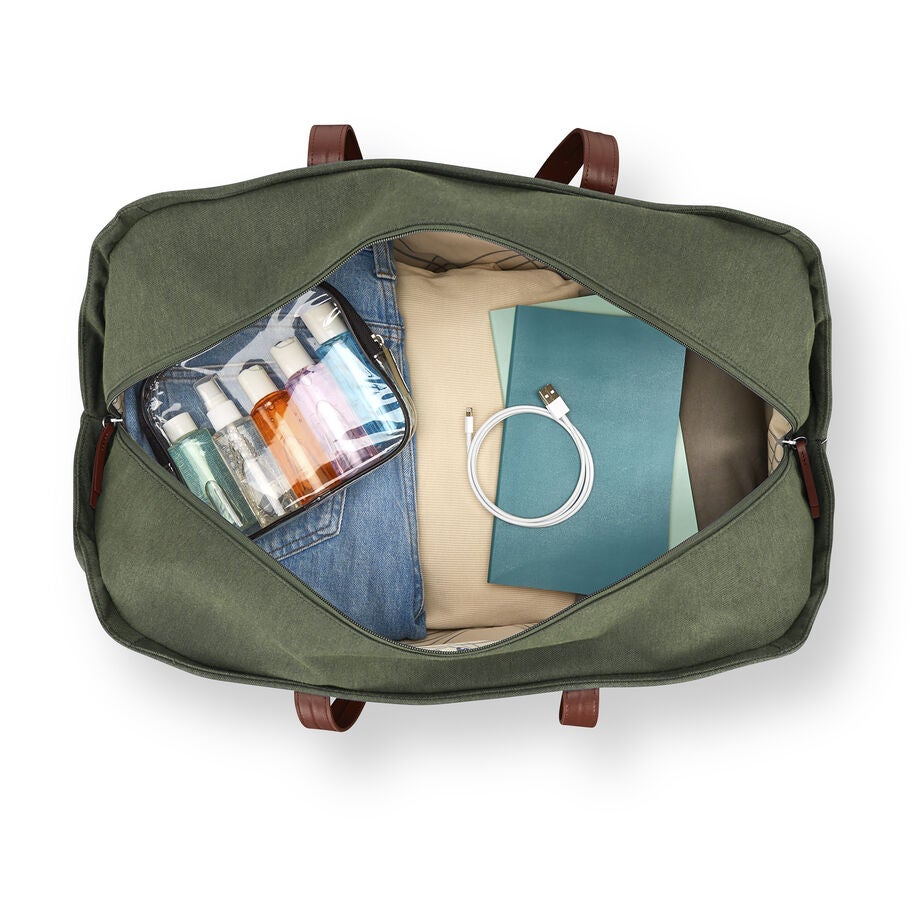 Virtuosa Wheeled Duffel in the color Pine Green. image number 1